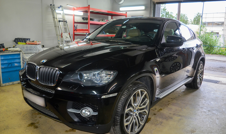 Полная шумоизоляция BMW X6 — салон, арки, торпедо